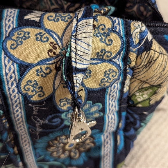 Vera Bradley Retired handbag - Picture 10 of 13